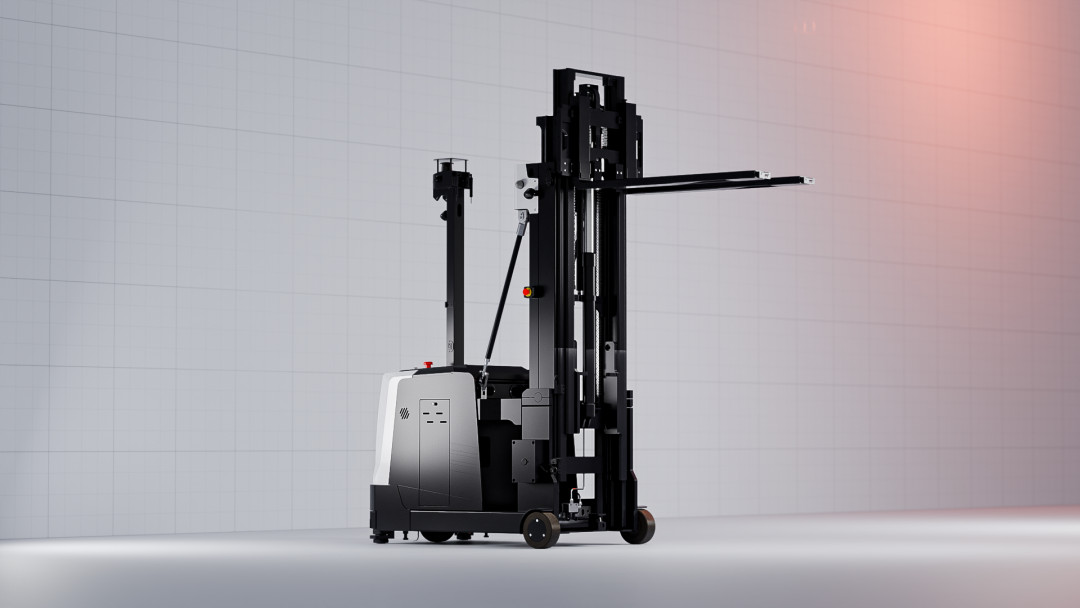 Mit seiner Bauweise eignet sich der KMF 1500P-CB für die stabile und flexible Handhabung geschlossener und offener Paletten. - Bild: Kuka