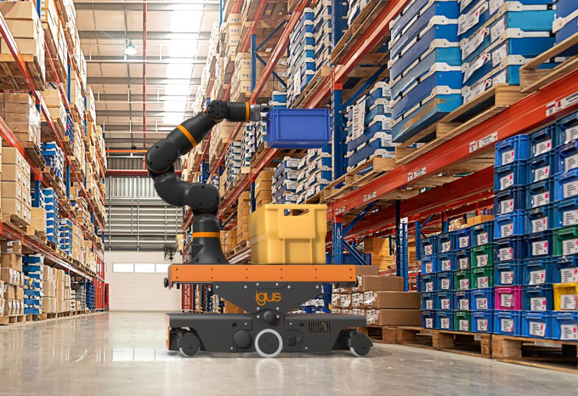 Einfach und schnell in Betrieb genommen ist der ReBeL Move als kostengünstiger Einstieg in die Logistikautomatisierung – optional mit ReBeL Cobot. - © igus GmbH Einfach und schnell in Betrieb genommen ist der ReBeL Move als kostengünstiger Einstieg in die Logistikautomatisierung – optional mit ReBeL Cobot. - © igus GmbH