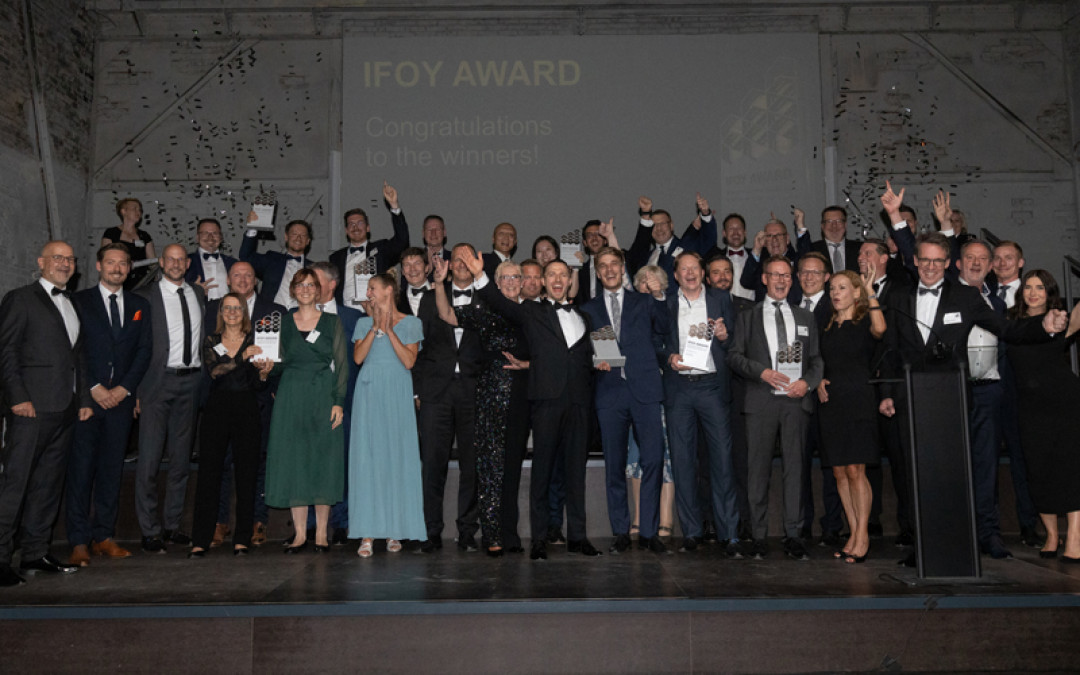 Siegerjubel bei der Award Night - © IFOY AWARD Siegerjubel bei der Award Night - © IFOY AWARD