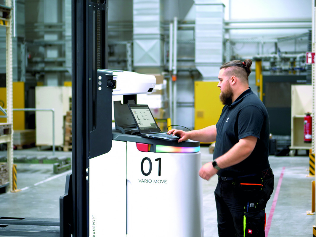 ek-robotics-service-vario-move_cmyk